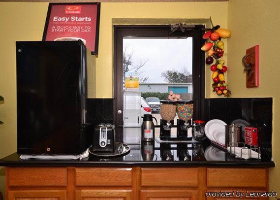 Econo Lodge Houston Brookhollow Restoran gambar
